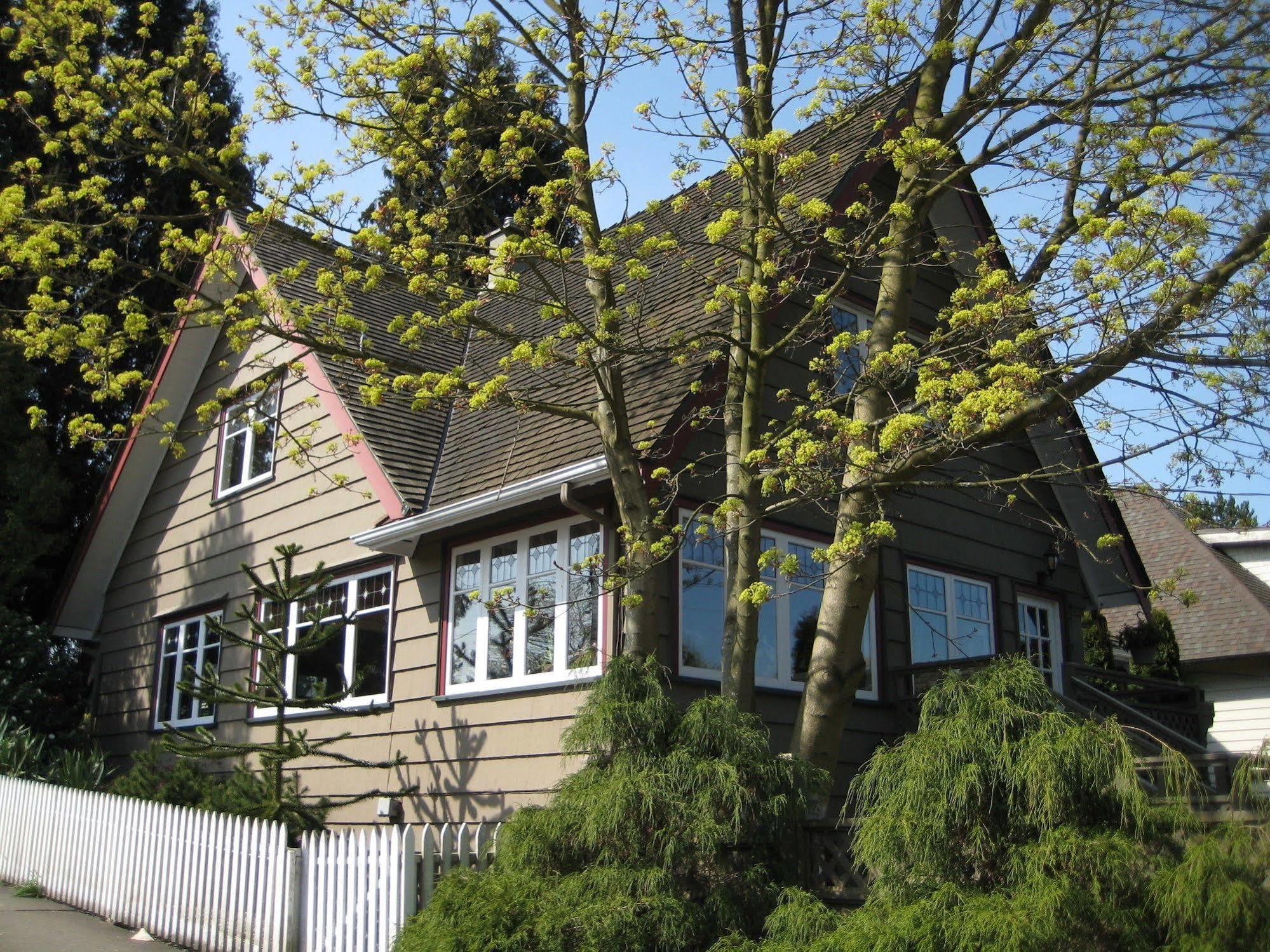 Point Grey Guest House Vancouver Extérieur photo